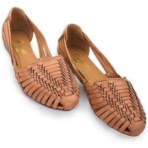 NWT | Macarena Collection | Women's Brown Huarache Flats